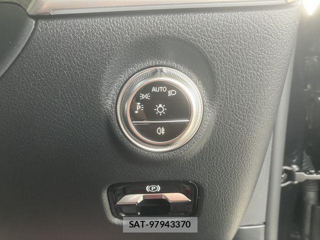 Mercedes Benz C-CLASS 2023-04 8830224-24