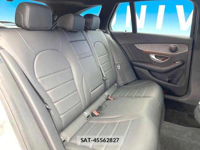 Mercedes Benz C-CLASS 2017-08 8830225-9