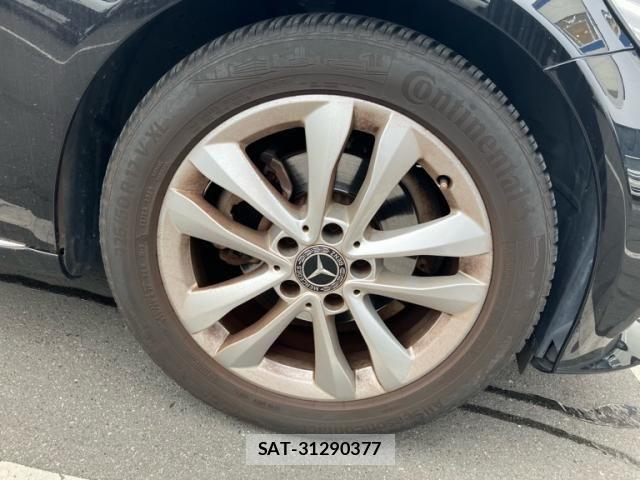 Mercedes Benz C-CLASS 2019-01 8880711-10
