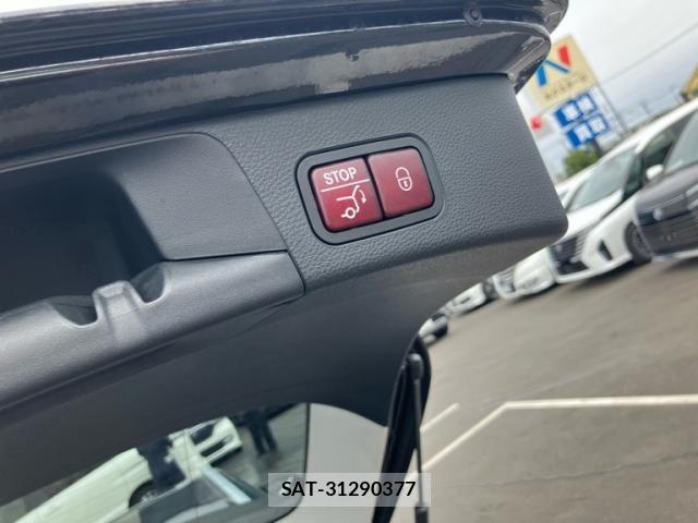 Mercedes Benz C-CLASS 2019-01 8880711-6