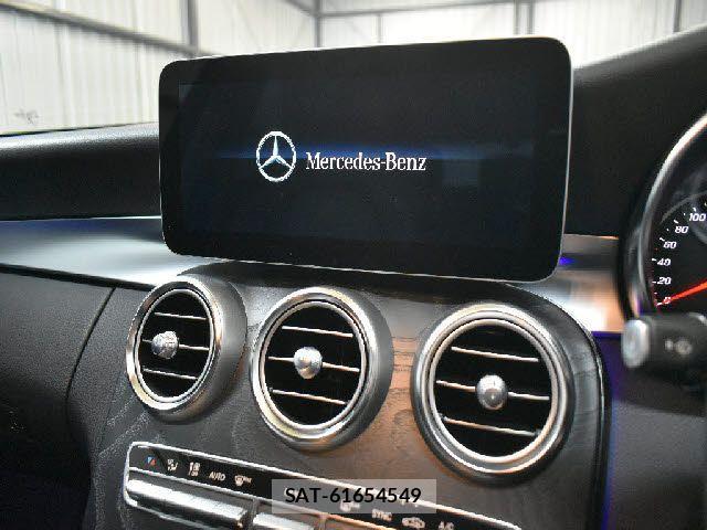 Mercedes Benz C-CLASS 2019-03 2963632-9