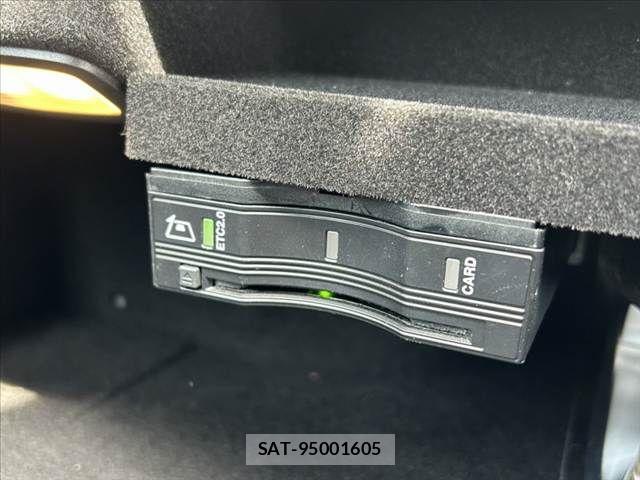 Mercedes Benz C-CLASS 2020-07 6500047-5