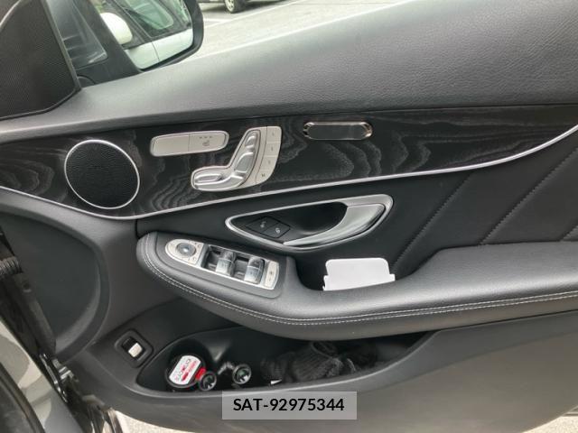 Mercedes Benz C-CLASS 2019-03 6908250-19