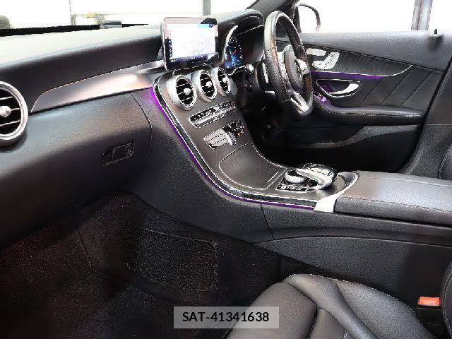 Mercedes Benz C-CLASS 2019-07 7328267-1
