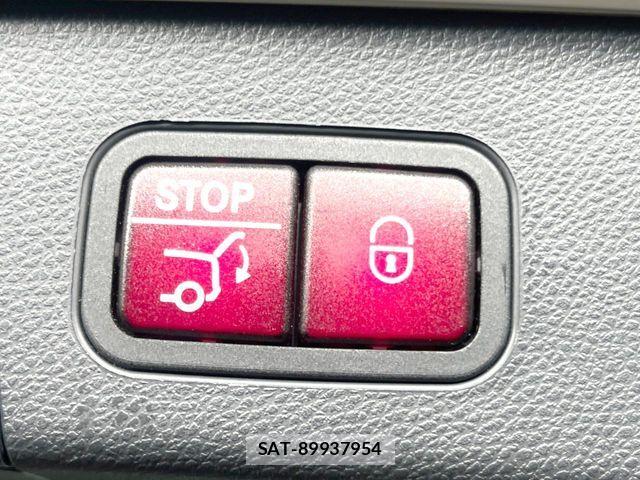 Mercedes Benz C-CLASS 2018-10 7617971-7