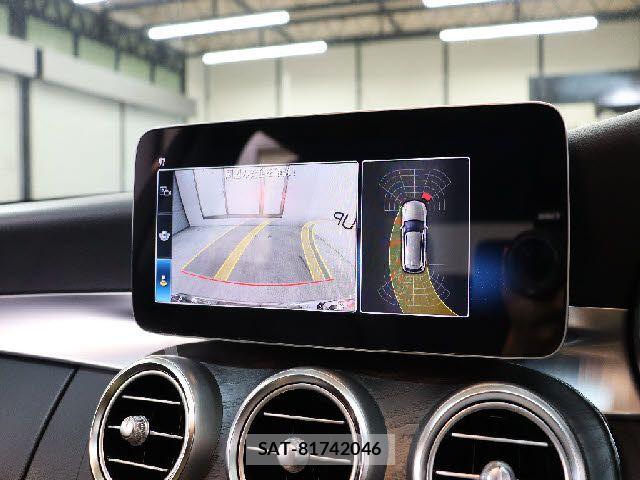 Mercedes Benz C-CLASS 2019-07 8315372-17