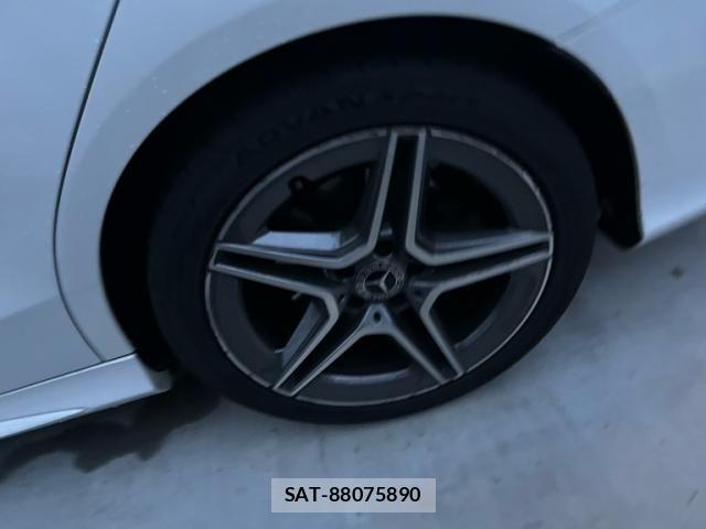 Mercedes Benz C-CLASS 2018-09 8743814-16