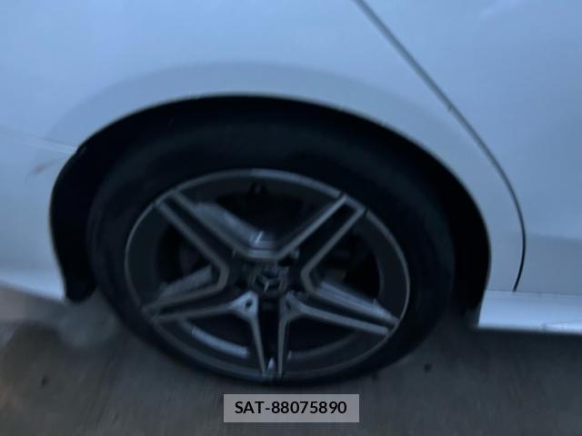 Mercedes Benz C-CLASS 2018-09 8743814-17
