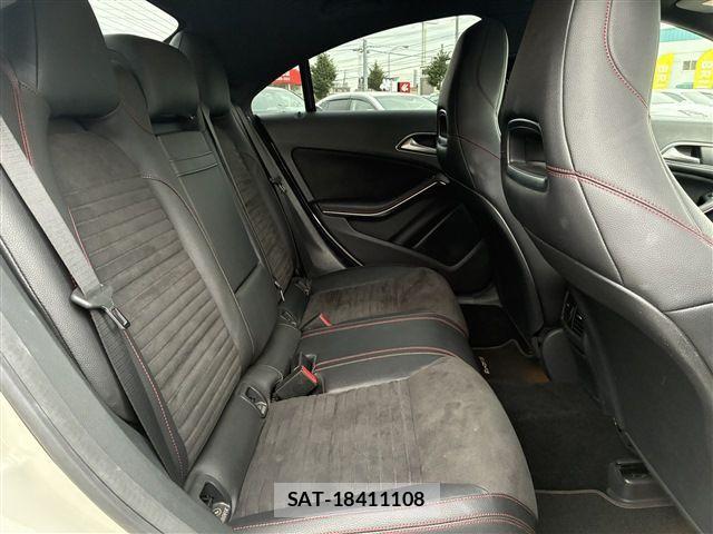 Mercedes Benz CLA-CLASS 2016-01 1322342-13