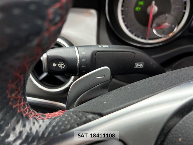 Mercedes Benz CLA-CLASS 2016-01 1322342-29