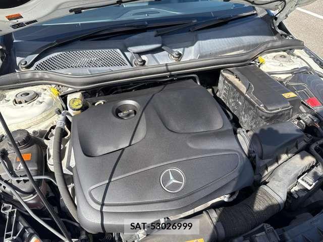 Mercedes Benz CLA-CLASS 2015-01 2030612-7