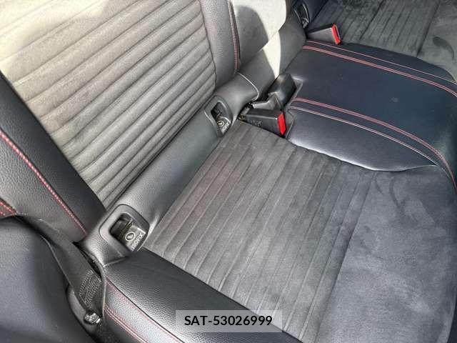 Mercedes Benz CLA-CLASS 2015-01 2030612-12