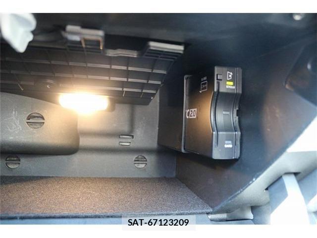 Mercedes Benz CLA-CLASS 2019-11 2318414-6