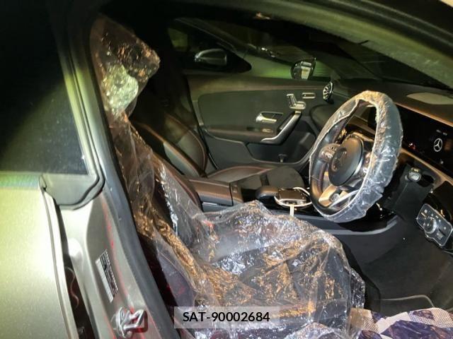 Mercedes Benz CLA-CLASS 2020-03 2447414-13