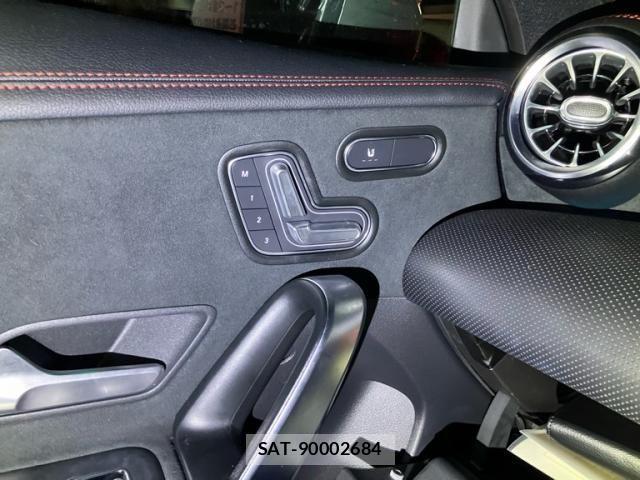 Mercedes Benz CLA-CLASS 2020-03 2447414-25