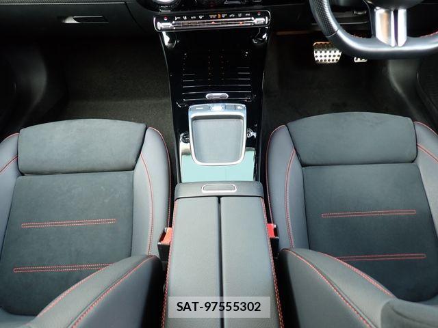 Mercedes Benz CLA-CLASS 2024-04 2963633-19