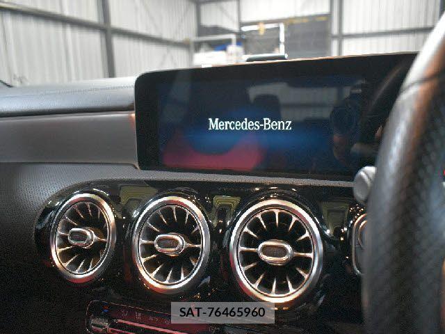 Mercedes Benz CLA-CLASS 2019-10 3379029-9