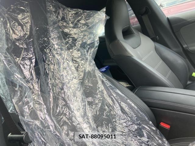 Mercedes Benz CLA-CLASS 2019-10 4393319-15