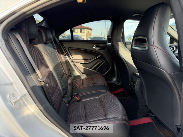 Mercedes Benz CLA-CLASS 2016-01 4755393-18