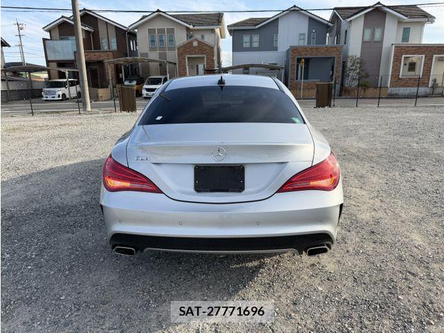 Mercedes Benz CLA-CLASS 2016-01 4755393-4