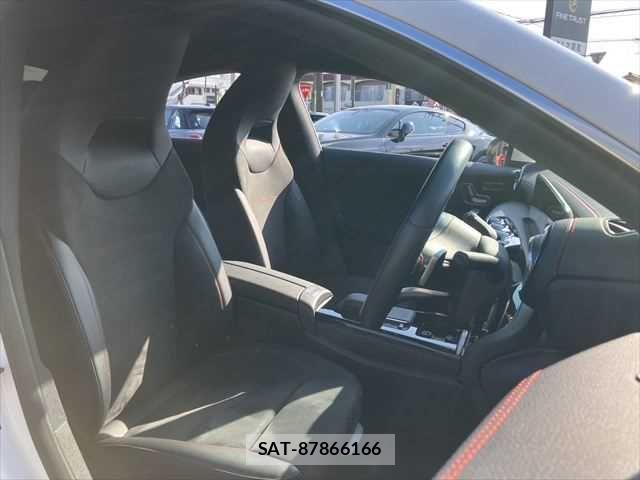 Mercedes Benz CLA-CLASS 2021-04 5871762-6