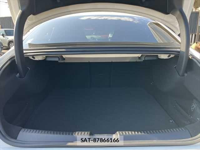 Mercedes Benz CLA-CLASS 2021-04 5871762-8