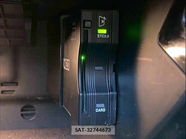 Mercedes Benz CLA-CLASS 2020-08 5871767-9