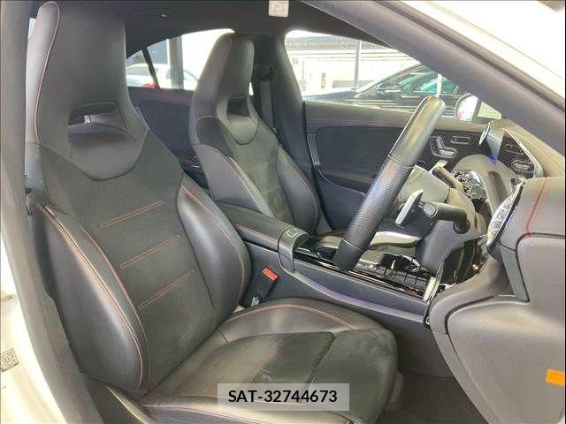 Mercedes Benz CLA-CLASS 2020-08 5871767-4
