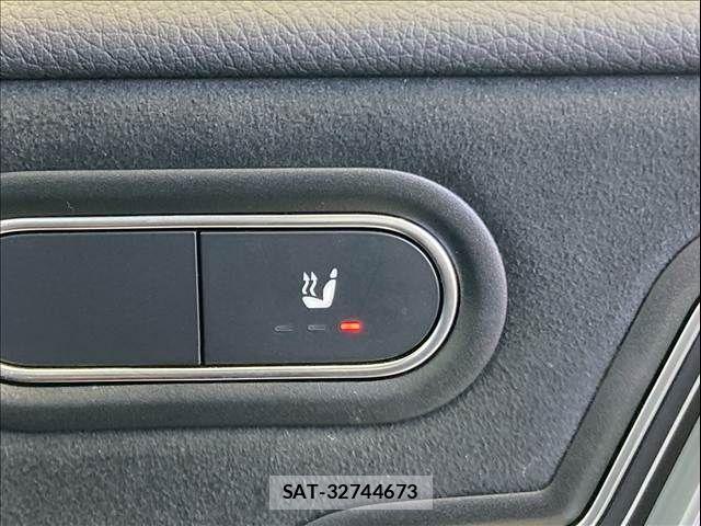 Mercedes Benz CLA-CLASS 2020-08 5871767-7