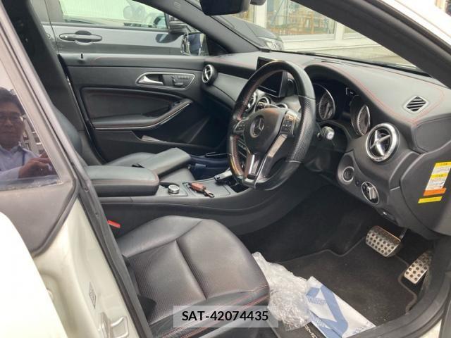 Mercedes Benz CLA-CLASS 2014-11 6245616-13