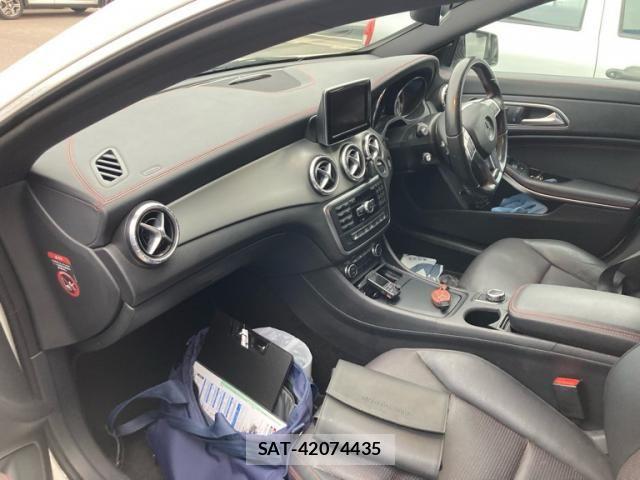 Mercedes Benz CLA-CLASS 2014-11 6245616-7