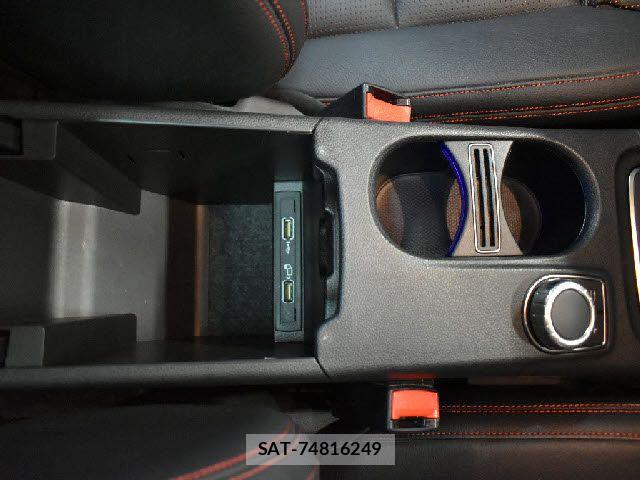 Mercedes Benz CLA-CLASS 2017-09 6676813-16