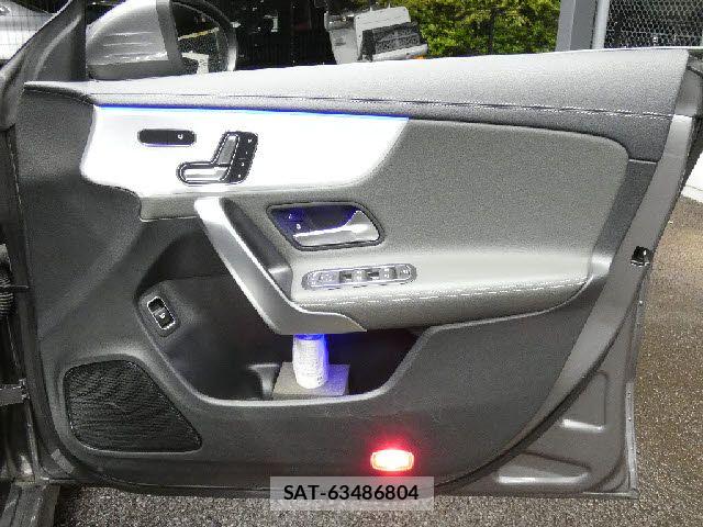 Mercedes Benz CLA-CLASS 2019-09 6676812-23
