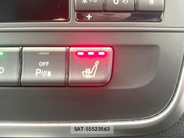 Mercedes Benz CLA-CLASS 2014-12 6752357-3
