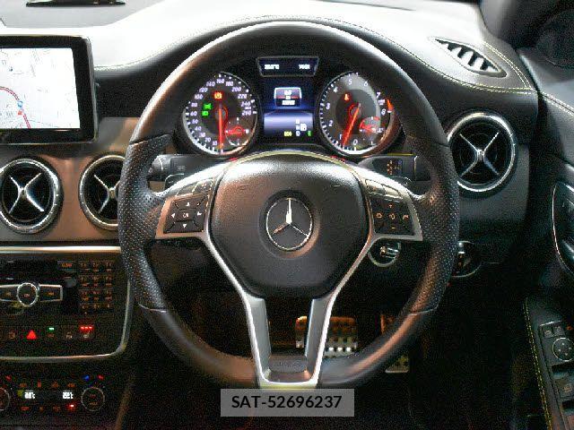 Mercedes Benz CLA-CLASS 2013-08 6908253-15