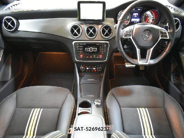 Mercedes Benz CLA-CLASS 2013-08 6908253-1