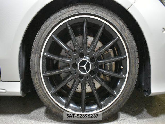 Mercedes Benz CLA-CLASS 2013-08 6908253-24