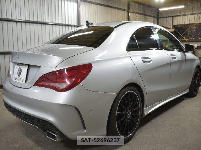 Mercedes Benz CLA-CLASS 2013-08 6908253-2