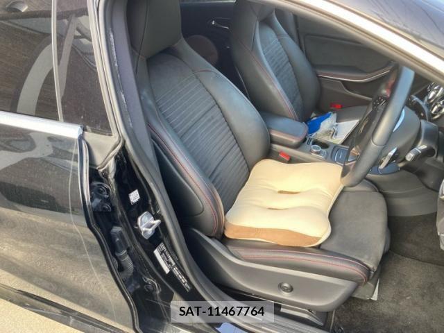 Mercedes Benz CLA-CLASS 2018-05 6908251-12