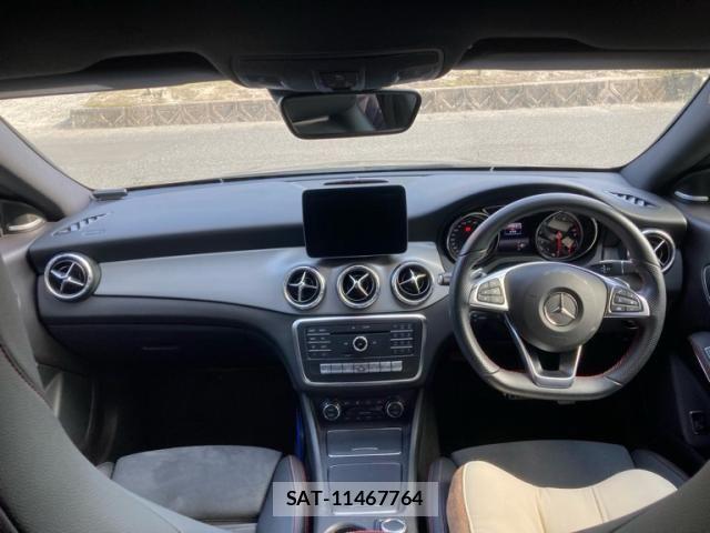 Mercedes Benz CLA-CLASS 2018-05 6908251-14
