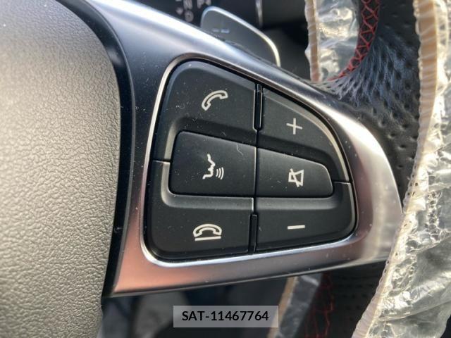 Mercedes Benz CLA-CLASS 2018-05 6908251-17