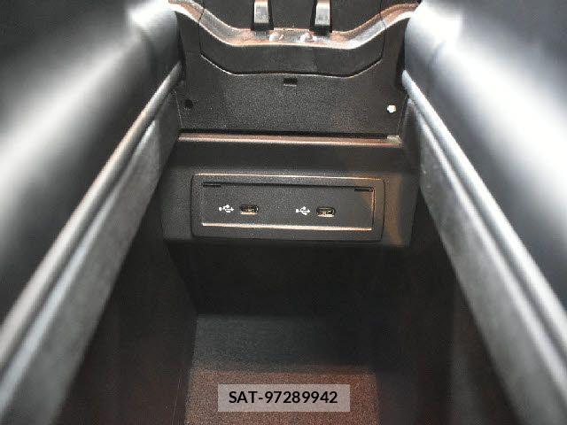 Mercedes Benz CLA-CLASS 2021-06 7020865-14
