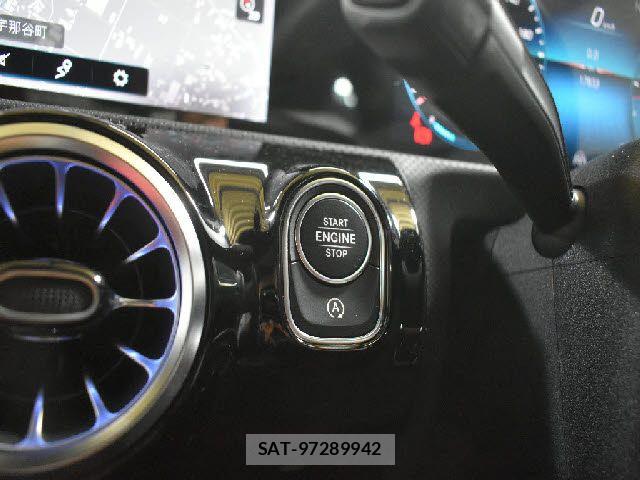 Mercedes Benz CLA-CLASS 2021-06 7020865-3