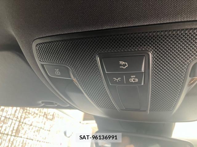 Mercedes Benz CLA-CLASS 2014-02 7221553-9