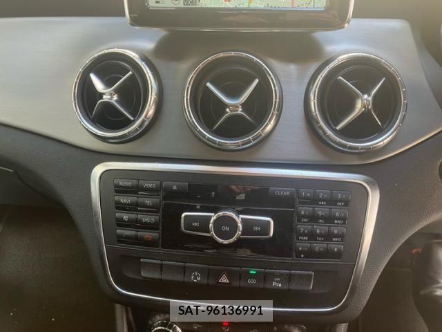 Mercedes Benz CLA-CLASS 2014-02 7221553-10