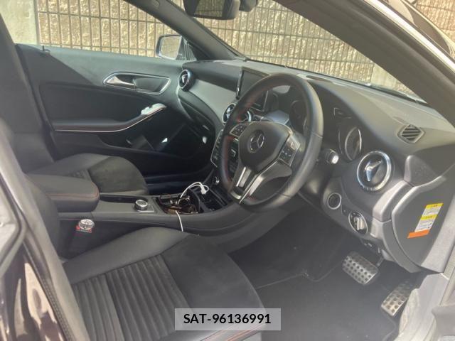 Mercedes Benz CLA-CLASS 2014-02 7221553-17