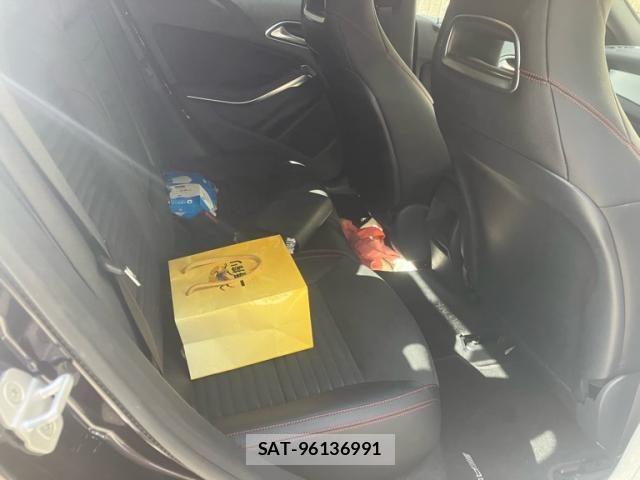 Mercedes Benz CLA-CLASS 2014-02 7221553-19