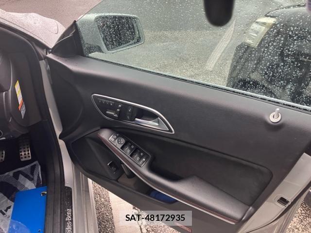 Mercedes Benz CLA-CLASS 2013-08 7328277-9
