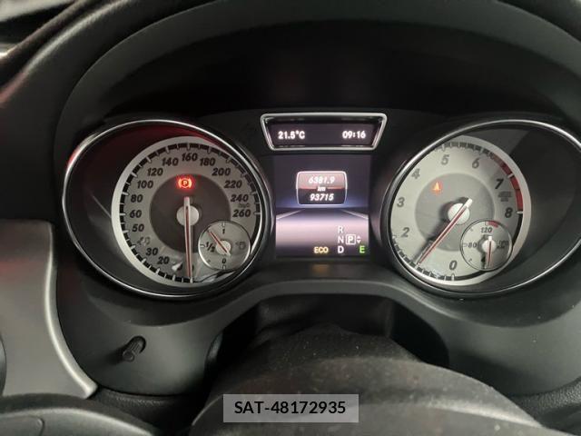 Mercedes Benz CLA-CLASS 2013-08 7328277-17