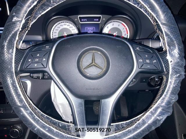 Mercedes Benz CLA-CLASS 2014-02 7328284-19